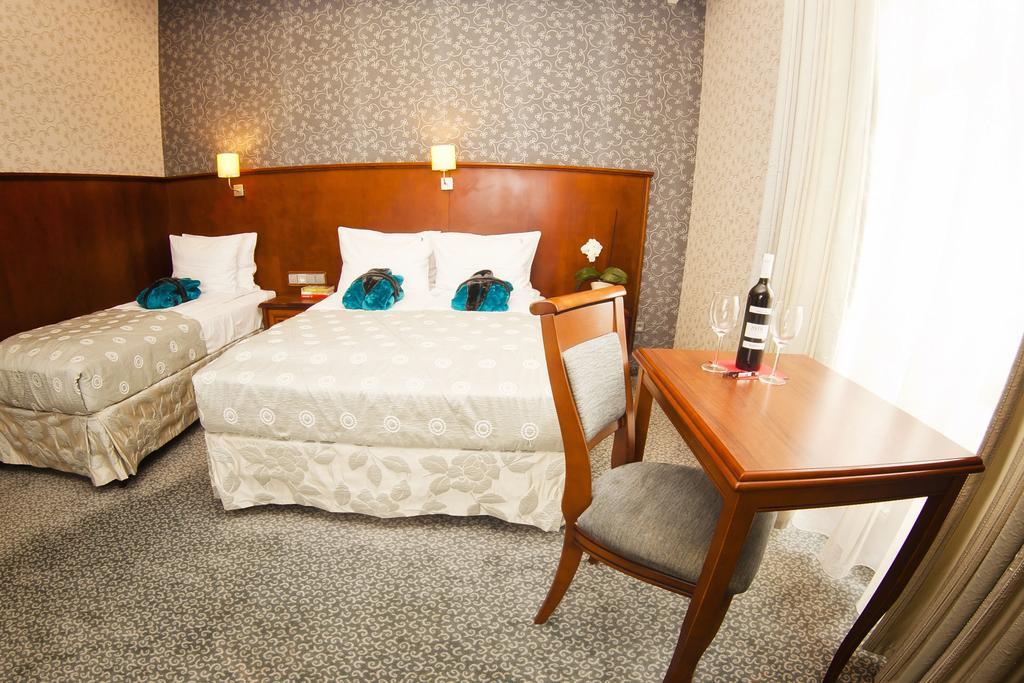 Hotel&Spa Stary Dziwnow Basen Swimming Pool الغرفة الصورة